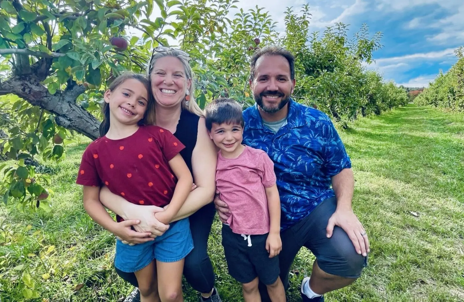 Haverstock Family at Mack's Apples